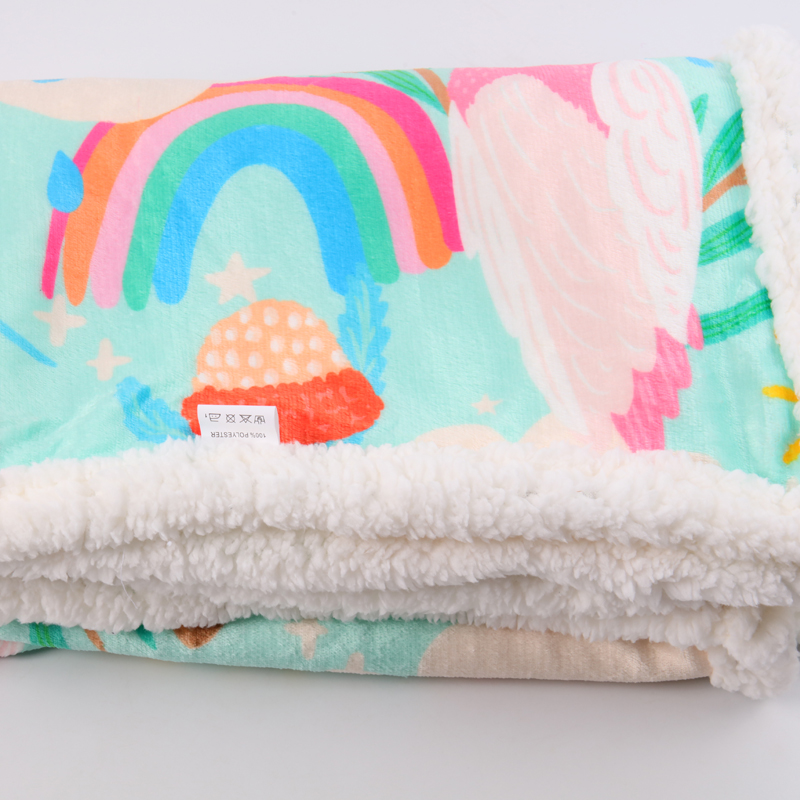 Couverture pour chien douce et mignonne en polaire sherpa, chaude et lavable, avec logo et motif personnalisables. 8