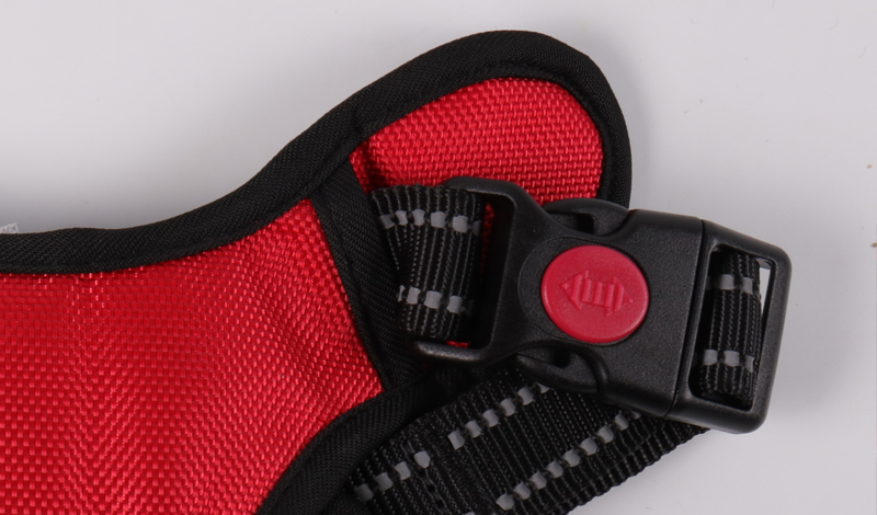 Harnais pour chien lumineux à LED, anti-traction, réfléchissant, respirant, robuste, grande taille, pour l'entraînement tactique et personnalisé. 11