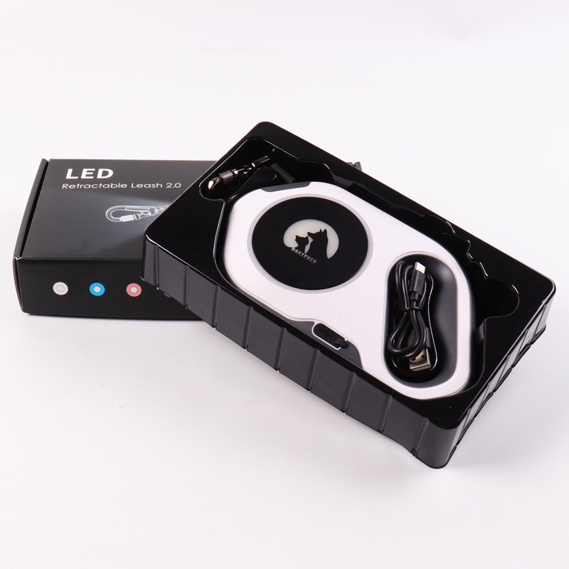 Laisse pour chien lumineuse LED en nylon personnalisée avec logo personnalisé - Vente en gros - Laisse pour chien lumineuse LED rétractable automatique 10