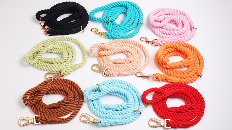 Fabricant de laisses pour chiens en coton. Laisse en corde pour chien disponible en 9 couleurs. 17