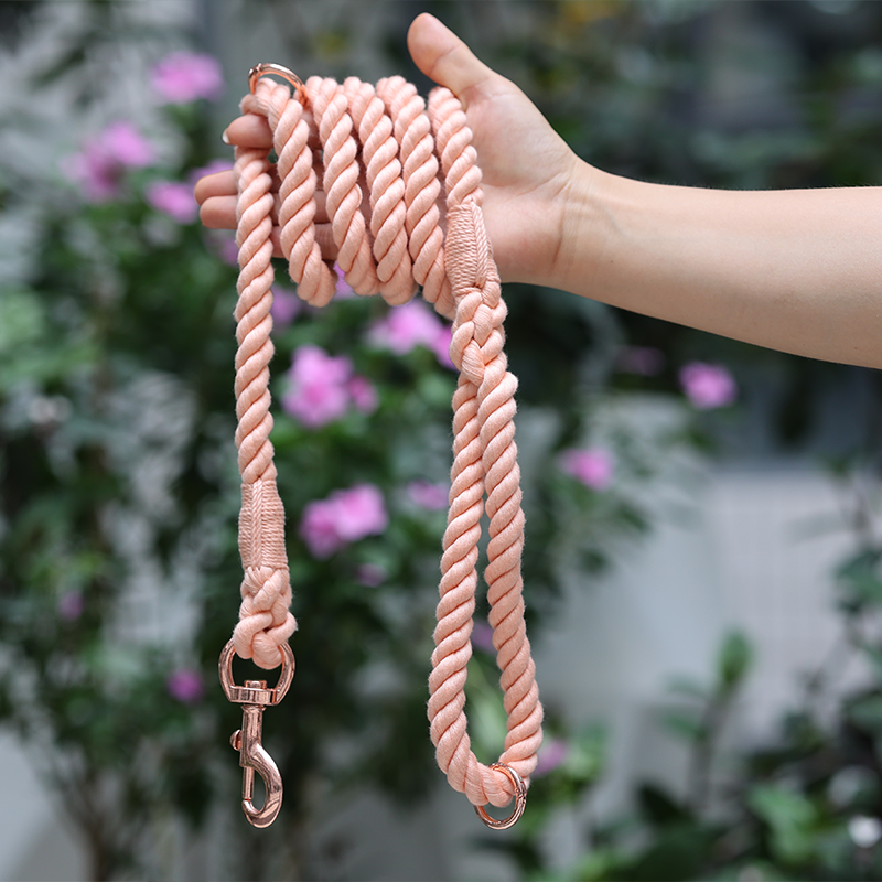 Fabricant de laisses pour chiens en coton. Laisse en corde pour chien disponible en 9 couleurs. 8