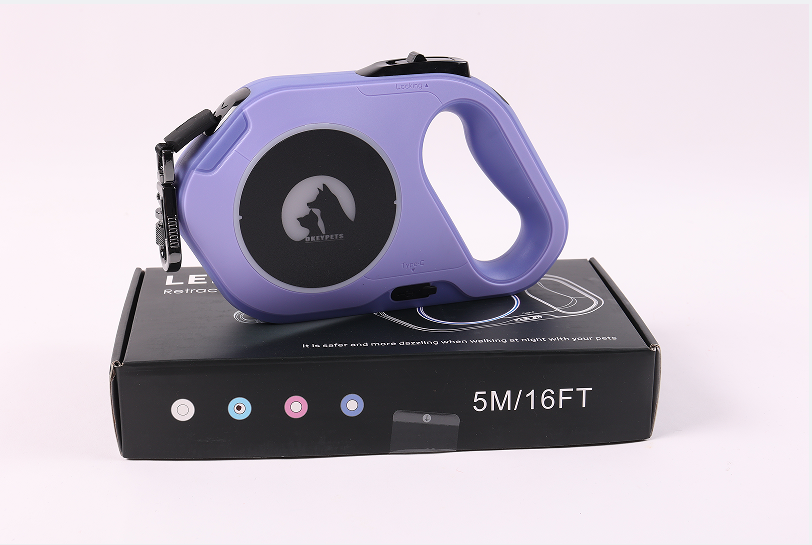 Laisse longue rétractable OKEYPETS avec lumière LED violette, rose et bleue 17