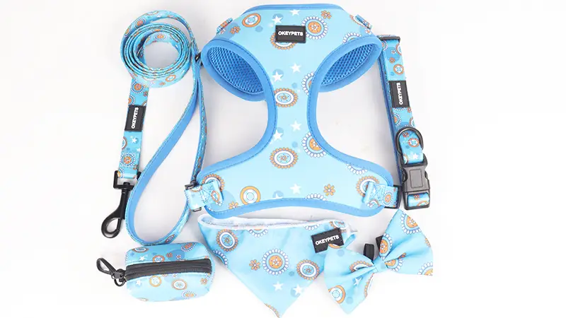 Fabricant OEM et ODM de harnais pour chiens, ensemble harnais-gilet en polyester avec collier/nœud papillon. 1