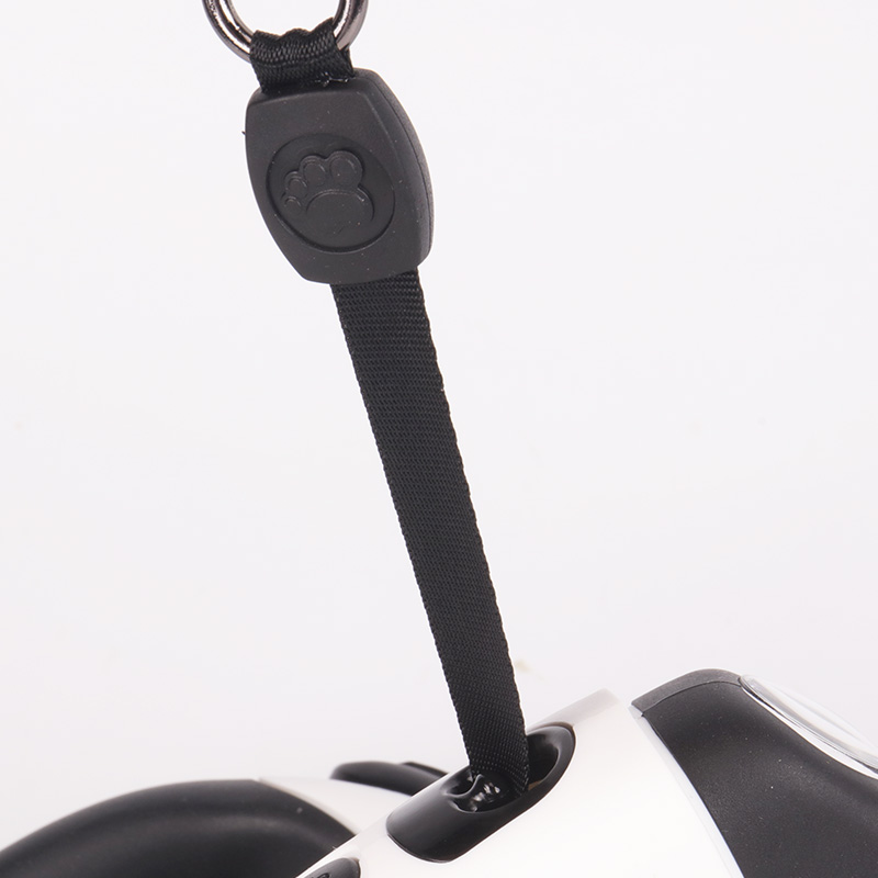 Laisse rétractable pour chien OKEYPETS avec lampe torche LED puissante, poignée antidérapante et confortable, pour une promenade automatique personnalisée. 19