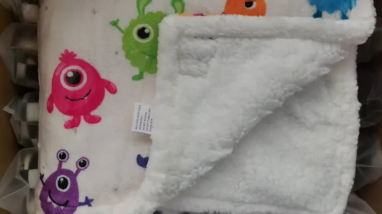 Ultimate Comfort Dog Kennel Blanket 2