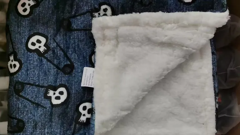 Ultimate Comfort Dog Kennel Blanket 3