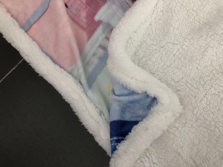 Couverture imperméable sur mesure pour animaux de compagnie, résistante aux liquides et à l'urine, pour protéger les meubles. Housse réversible en polaire sherpa pour chiens. 14