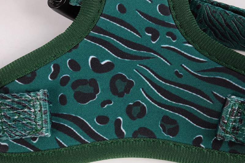 OKEYPETS Harnais pour chien Easy Walk avec laisse et sangles réglables au cou et au poitrail, imprimé léopard vert foncé 14