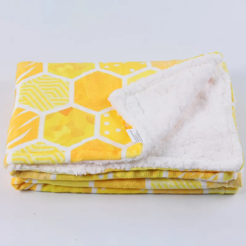 Luxurious Sherpa Fleece Dog Throw Blanket 4