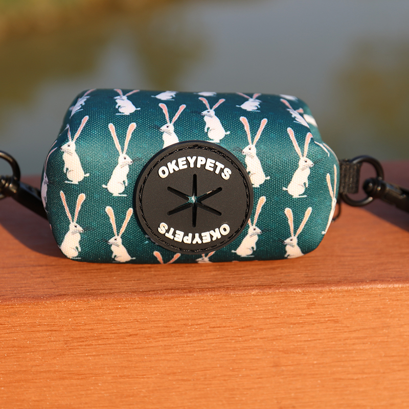 OKEYPETS Pochette porte-sacs à déjections canines personnalisée avec distributeur de sacs poubelle écologiques pour litière et animaux de compagnie 18