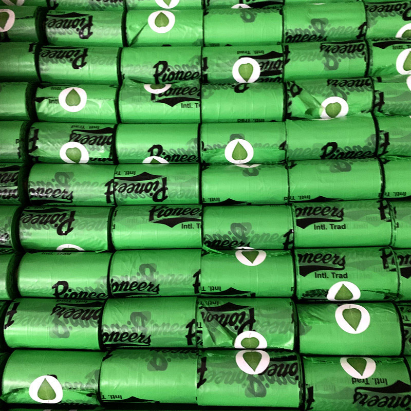 OKEYPETS, fabricants de sacs à déjections canines écologiques, biodégradables et personnalisables avec distributeur intégré 13