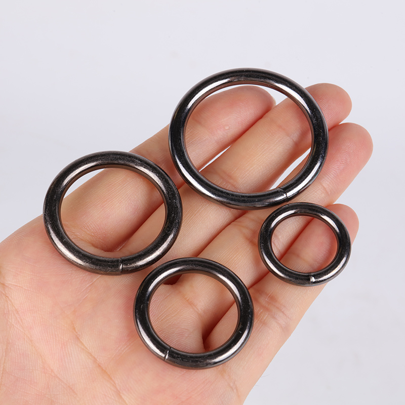 Fabricants de mousquetons et clips robustes personnalisés pour laisses de chiens OKEYPETS 14