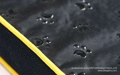 Tapis de couchage en mousse haute résilience pour chiens de grande taille, avec housse amovible. 7