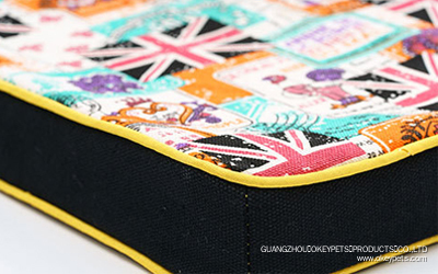 Tapis de couchage en mousse haute résilience pour chiens de grande taille, avec housse amovible. 8