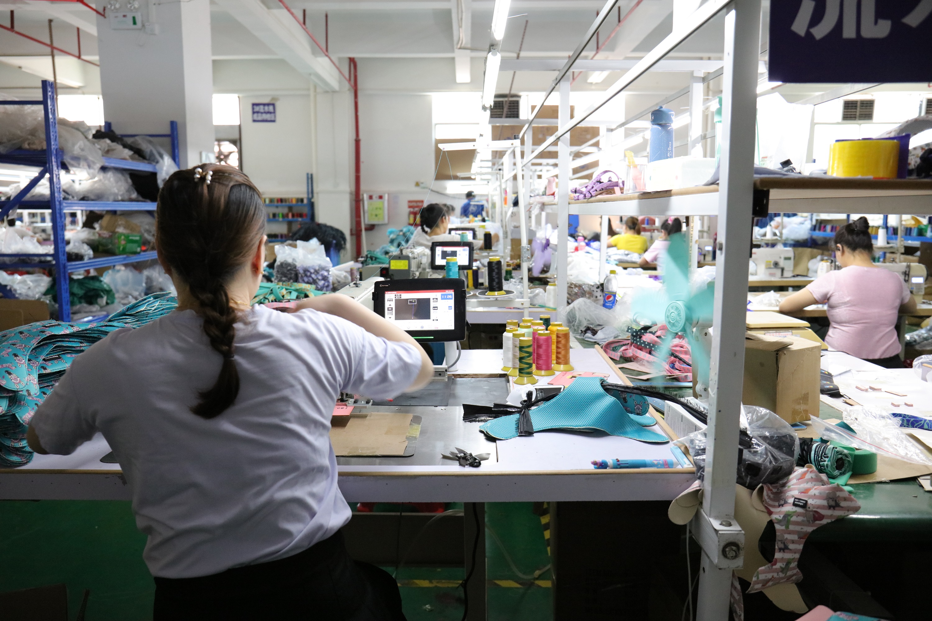 OKEYPETS - Distributeur automatique intelligent de nourriture et d'eau pour animaux de compagnie, de haute qualité, en gros. 28