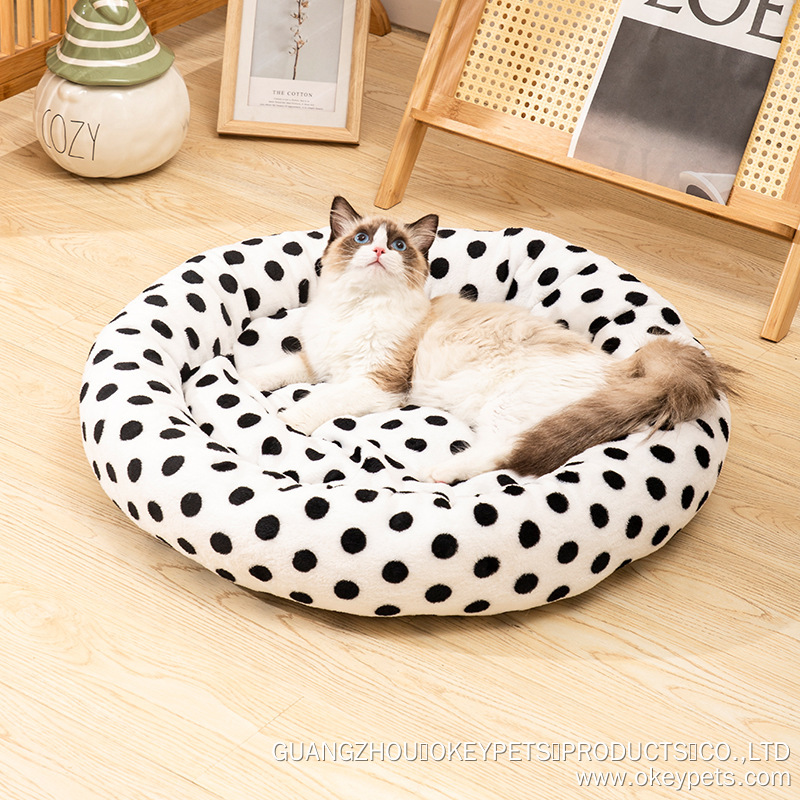 Lits pour chats en gros pour chats d'intérieur, coussins doux et chauds en peluche, fond imperméable et moelleux 12
