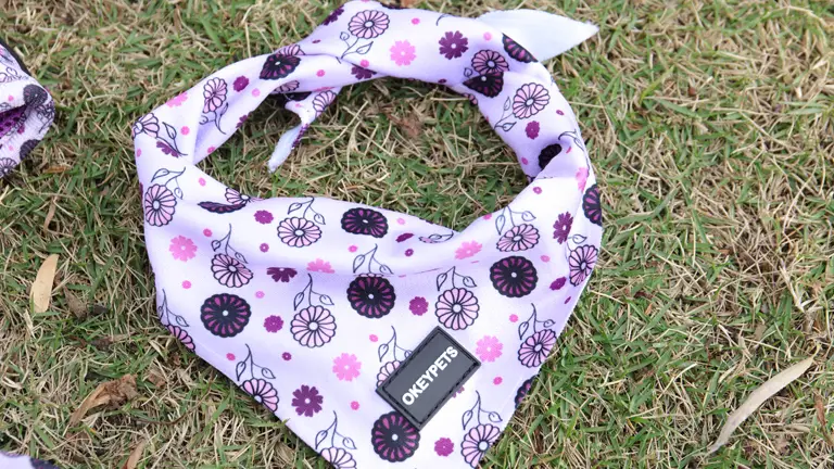 OKEYPETS Bandanas lavables en forme de triangle avec logo imprimé par sublimation, personnalisables, pour chats et chiens 1