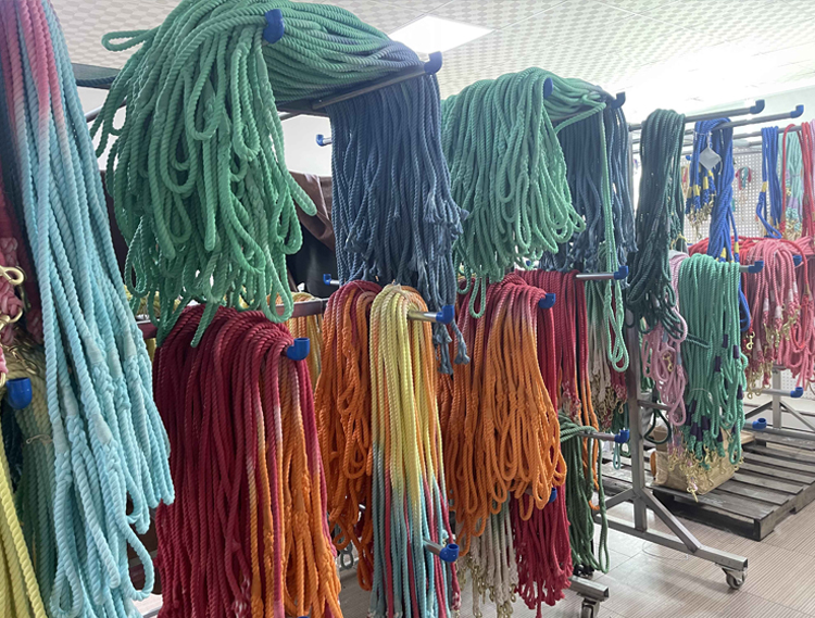 OKEYPETS Laisse pour chien en corde de coton faite main, rose ombré multicolore, idéale pour un mariage avec une fille. 39