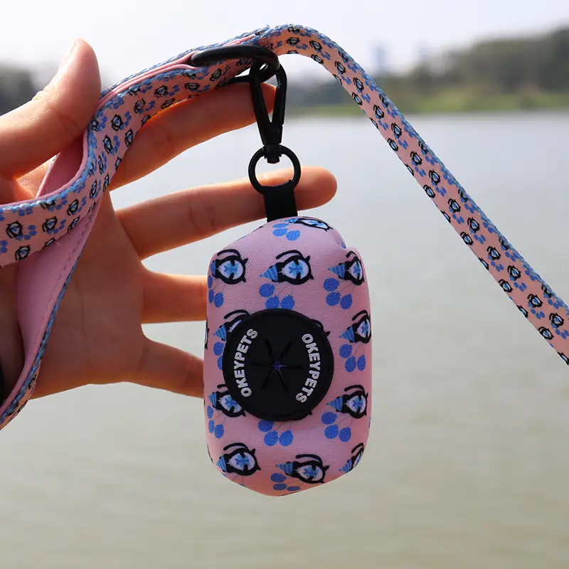 OKEYPETS - 맞춤 로고 야외 다기능 여행용 네오프렌 친환경 귀여운 강아지 배변 봉투 홀더 1