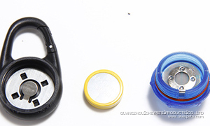 Collier lumineux LED à clip pour chien, disponible en 7 couleurs, idéal pour les promenades nocturnes. 16