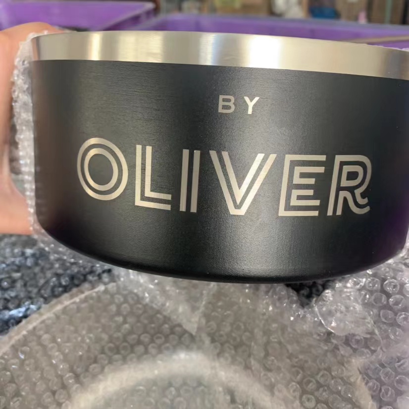 Gamelle pour chien de haute qualité, multicolore, en acier inoxydable, disponible en gros. 28