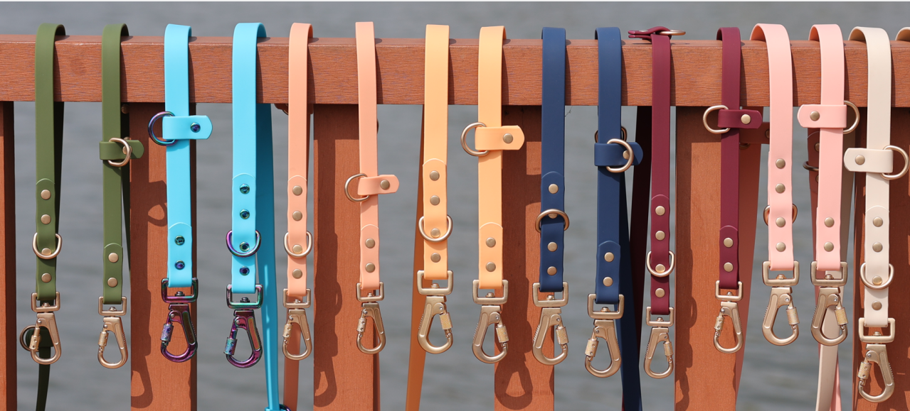 Laisse pour chien OKEYPETS personnalisée, résistante et durable, à double crochet, imperméable, en PVC, mains libres 8