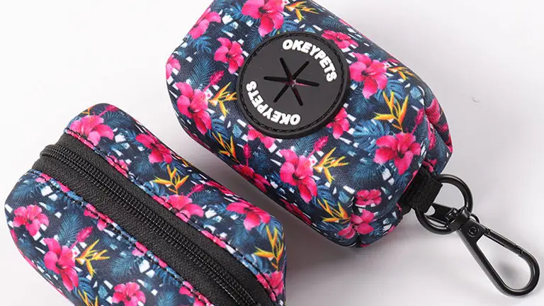 OKEYPETS Fabriek Op maat gemaakte dispenser voor hondenpoepzakjes van neopreen, OEM-houder voor hondenpoepzakjes 1