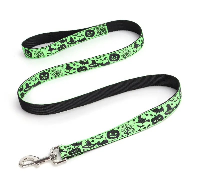 Festive Halloween Dog Leash - Stylish Design, Front Clip for Safety 4