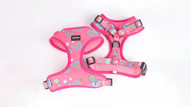 Sada postrojů pro psy s růžovým potiskem | Nejlepší postroj pro psy na tahání 1