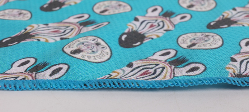 OKEYPETS Állattermékek Gyári Egyedi Szublimációs Háromszög Állatkendő 12