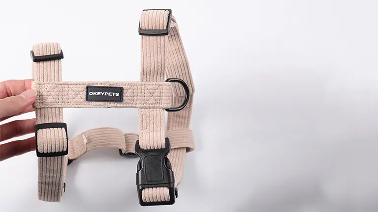 „OKEYPETS“ minkšti ir patogūs petnešos su logotipu ir O formos žiedu, skirtos velvetiniams šunų petnešų rinkiniui 1