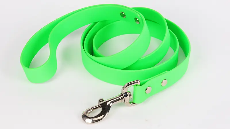 OKEYPETS Corde pour chien résistante et durable, en nylon enduit de PVC vert, imperméable. Laisse pour chien en PVC. 1
