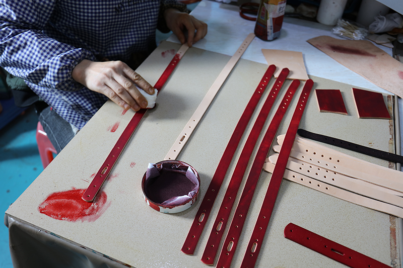 OKEYPETS - Colliers pour chiens en cuir imprimé OKEYPETS, couleur unie, véritables créations de designers, durables, réglables et confortables, grand collier en cuir de vachette. 20