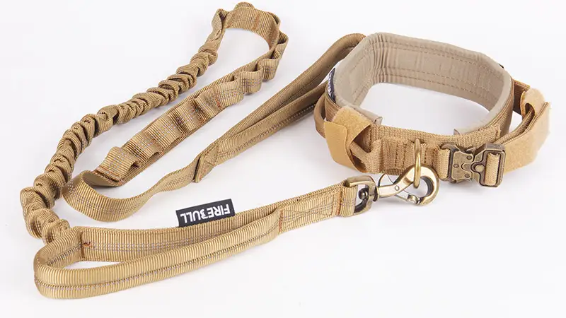 Okeypets Set de lesă și zgardă tactică pentru câini, zgardă reglabilă din nailon pentru antrenament militar și lesă elastică rezistentă 1