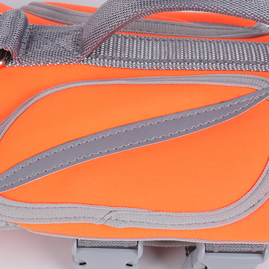 Colete salva-vidas impermeável para cães OKEYPETS, fabricado na China. Ideal para animais de estimação, este colete salva-vidas de neoprene é perfeito para cães e pode ser usado como maiô flutuante. 9