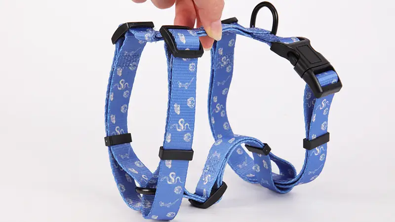 OKEYPETS Accessoires pour animaux de compagnie design et mode - Sangle en polyester à motifs imprimés - Harnais en H facile à marcher pour chiens 1