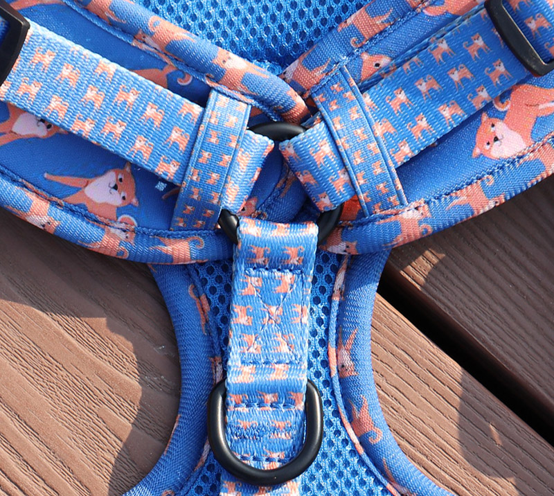 Harnais pour animaux de compagnie OKEYPETS en néoprène imprimé par sublimation sur polyester, ensemble de harnais pour chien personnalisé de haute qualité avec logo en PVC 10
