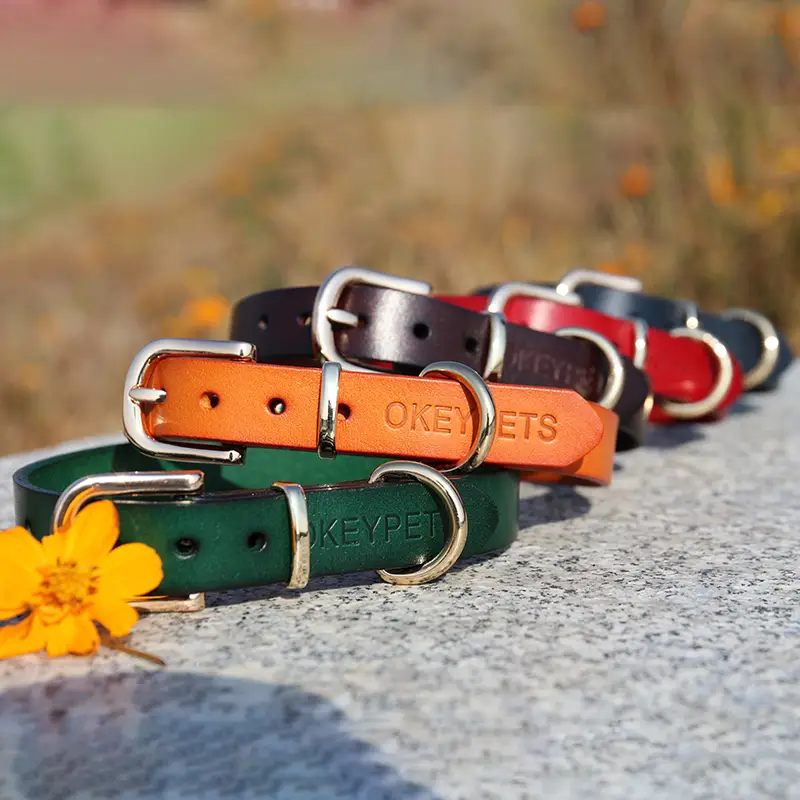 OKEYPETS - OKEYPETS Engros Lager Farger Preget Logo Mønster Komfortabelt Kuskinn Mote Lær Personlig Hundehalsbånd Lær Hundehalsbånd 1