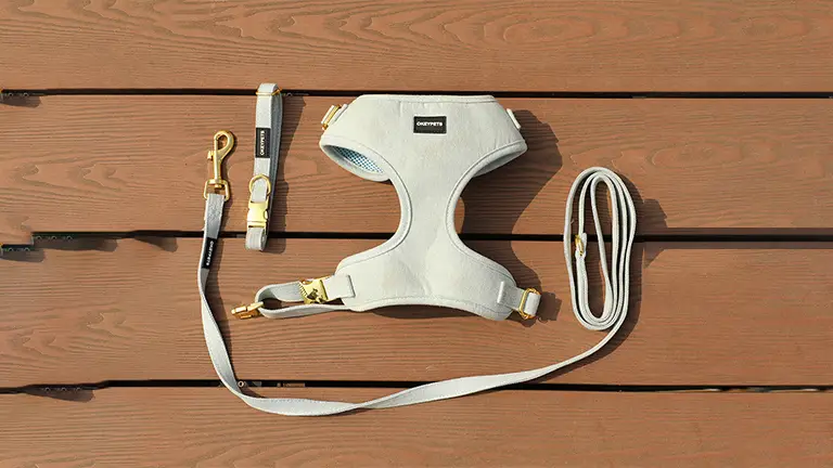 OKEYPETS Ensemble de harnais sur mesure, design ajustable, confortable, en jean pour animaux de compagnie, ensemble de harnais en denim pour chien sur mesure 1