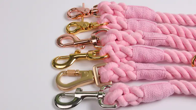 OKEYPETS Vente en gros, faible quantité minimale de commande, laisse longue en corde de coton faite main, résistante et luxueuse, en corde de coton multicolore 1