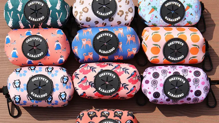 OKEYPETS Tvornica Prilagođena Veleprodaja Sublimacijski tisak Šareni poliester Vrećica za pseći izmet Dozator Vrećica Držač 1