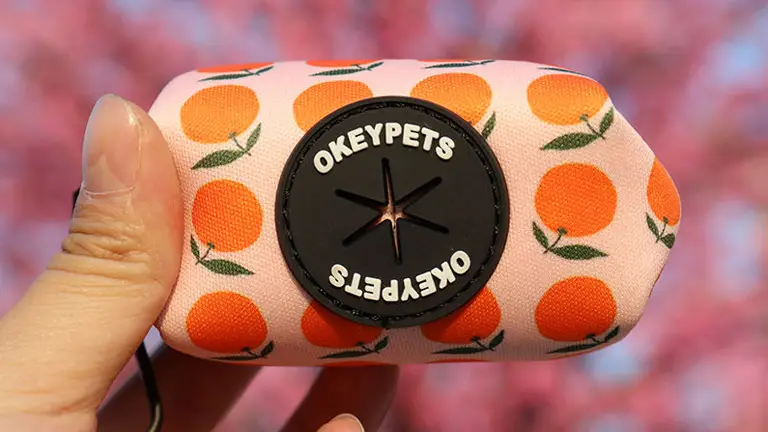 OKEYPETS Sacs à déjections canines personnalisés de haute qualité avec logo imprimé - Vente en gros - Porte-sacs à déjections canines - Échantillon gratuit 1