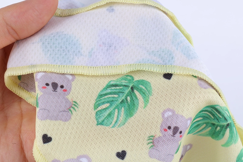 OKEYPETS Brugerdefineret vaskbar justerbar tegneseriemønsterdesign trykt kæledyrshundetørklæde hundetrekantbandana 10