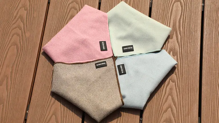 Bandana triangulaire en tweed polyester personnalisé pour chien avec logo imprimé 1