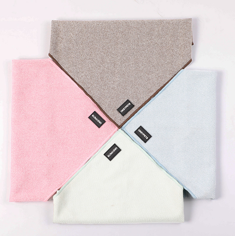 Bandana triangulaire en tweed polyester personnalisé pour chien avec logo imprimé 6