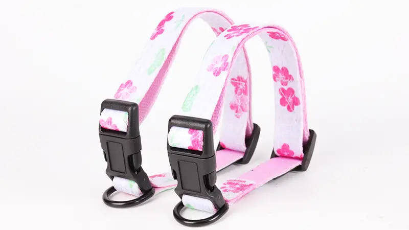 OKEYPETS Collier pour chien personnalisé, ajustable et confortable en polyester rose imprimé de fleurs 1