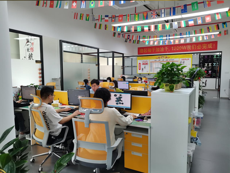 OKEYPETS - Bac à litière pour chat en forme de capsule spatiale, grand format, entièrement fermé, déodorant et anti-éclaboussures. 23