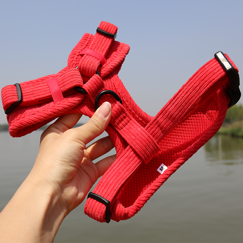 OKEYPETS - Échantillon disponible : ensemble collier, harnais, laisse et sac à déjections canines réglables en velours côtelé souple avec boucle métallique et nœud papillon. 15