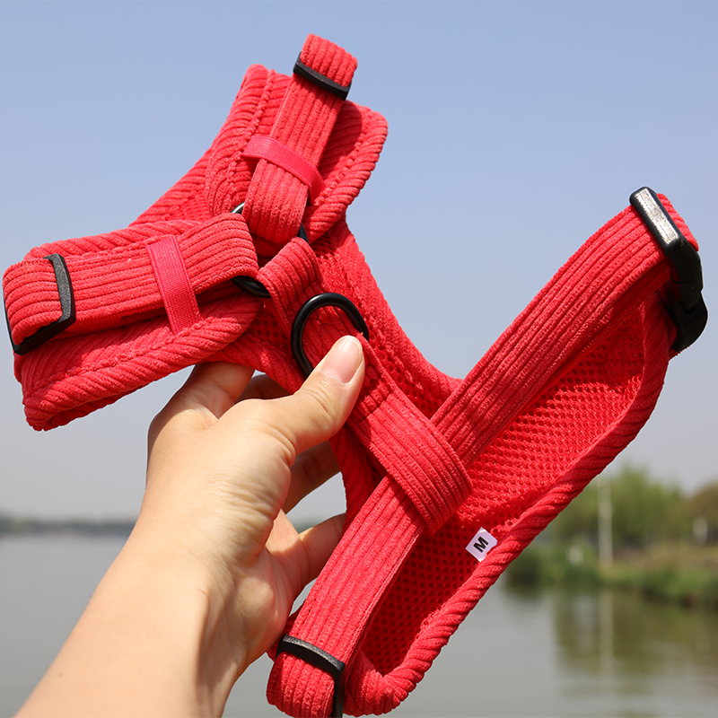 OKEYPETS - Échantillon disponible : ensemble collier, harnais, laisse et sac à déjections canines réglables en velours côtelé souple avec boucle métallique et nœud papillon. 9