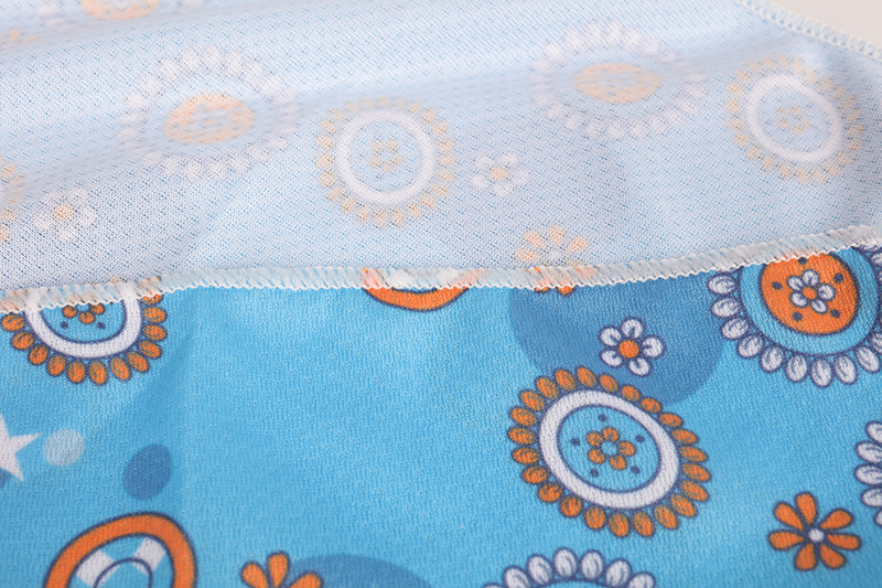 OKEYPETS - OKEYPETS Engros Farverig Polyester Trekant Sublimationstrykt Pink Hundebandana Trykknap Kæledyrsbandana 11